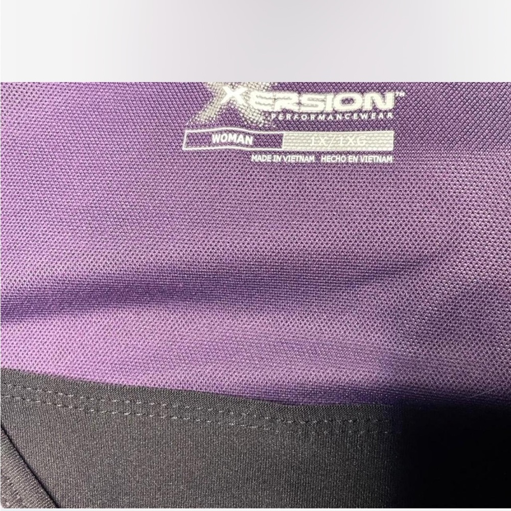 Xersion Abstract  Active Tank Top with Built in Bra - Picture 3 of 6